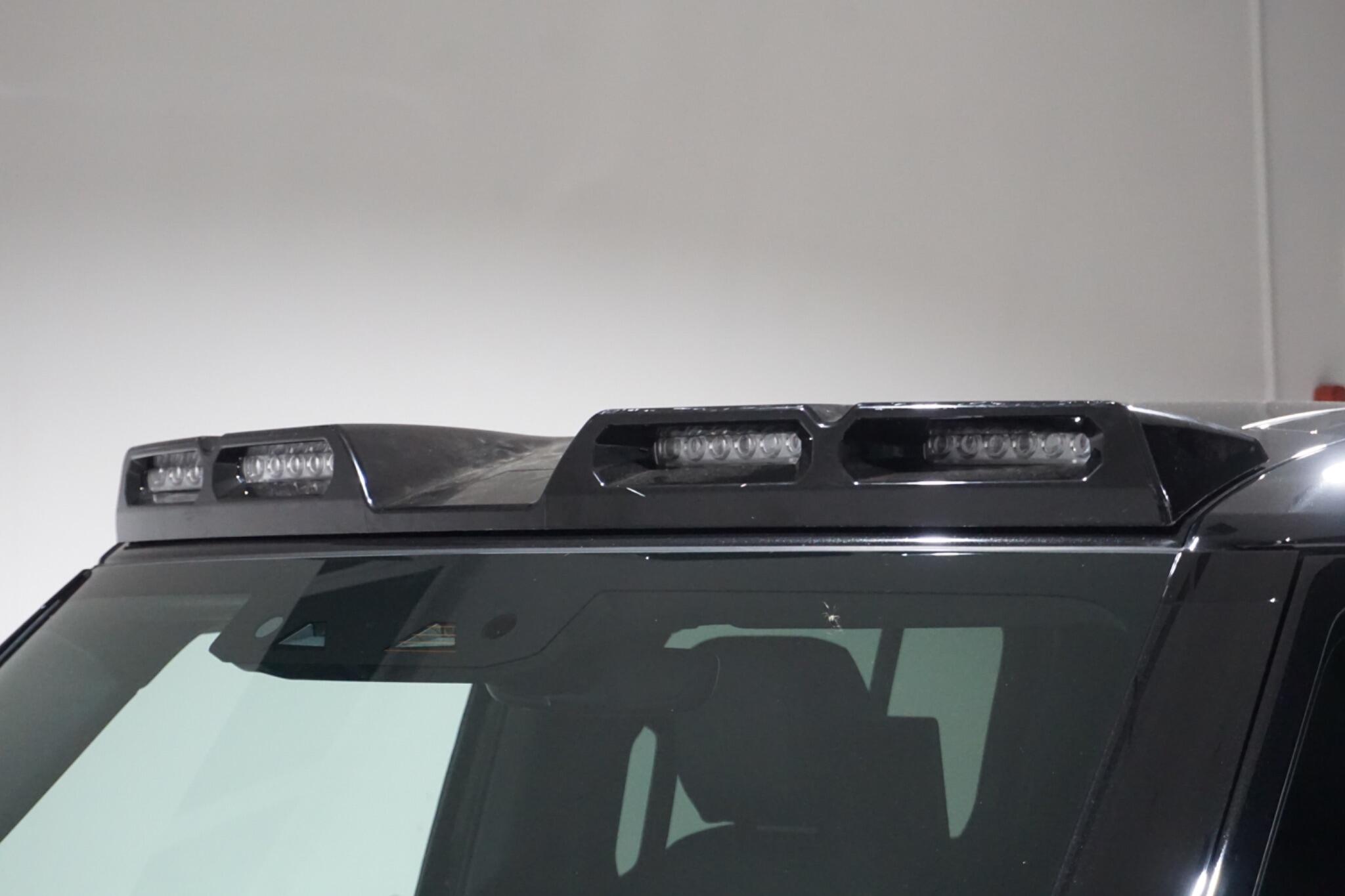 Land Rover Defender 110 3.0 D350 MHEV X-Dynamic SE SUV 5dr Diesel Auto 4WD Euro 6 (s/s) (350 ps)